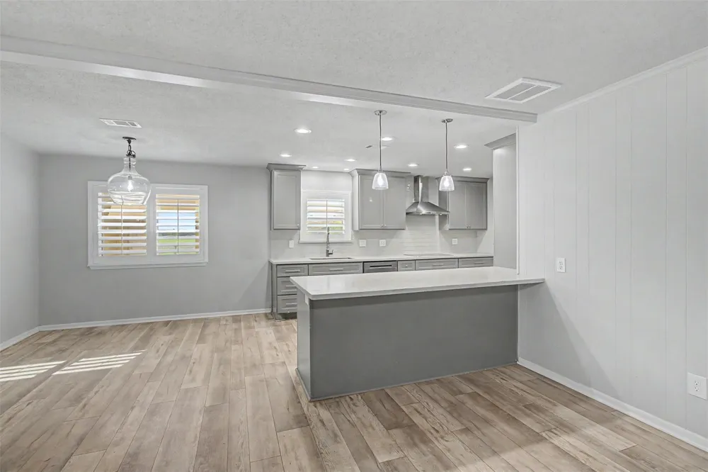 32114 Robin Lane Waller, TX 77484