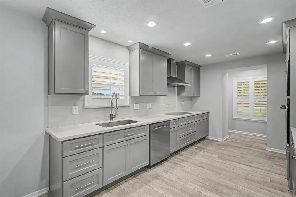 32114 Robin Lane Waller, TX 77484