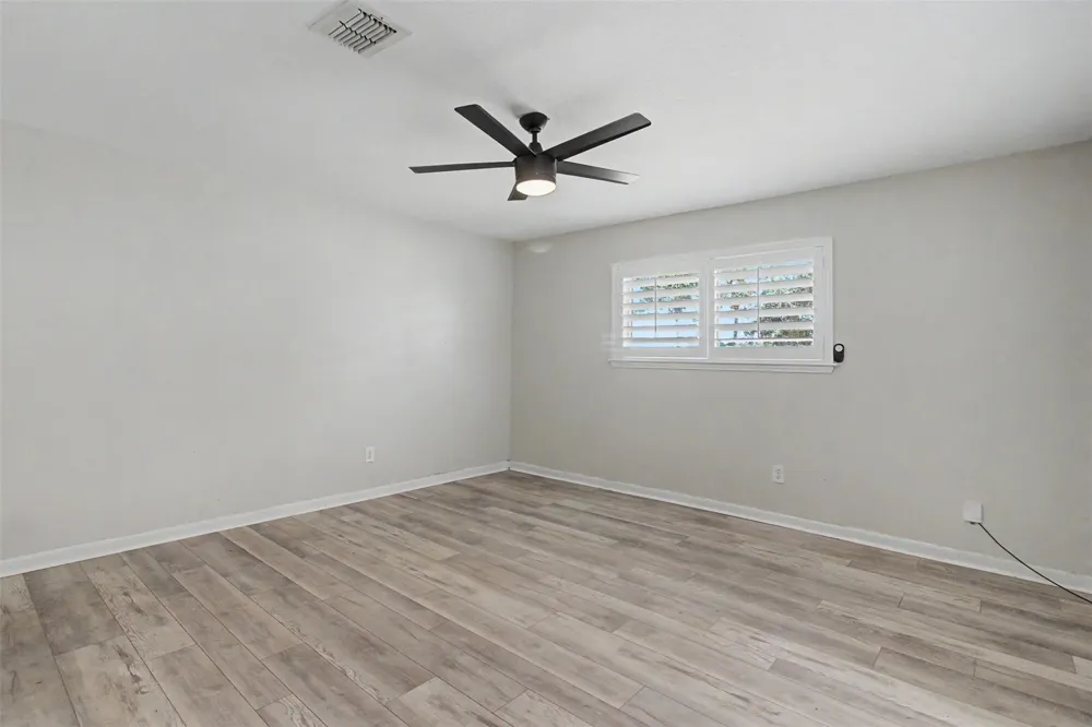 32114 Robin Lane Waller, TX 77484