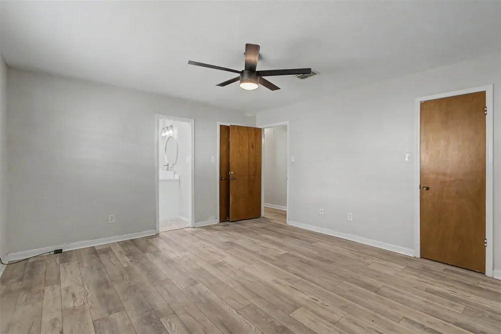 32114 Robin Lane Waller, TX 77484