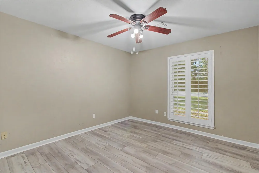 32114 Robin Lane Waller, TX 77484