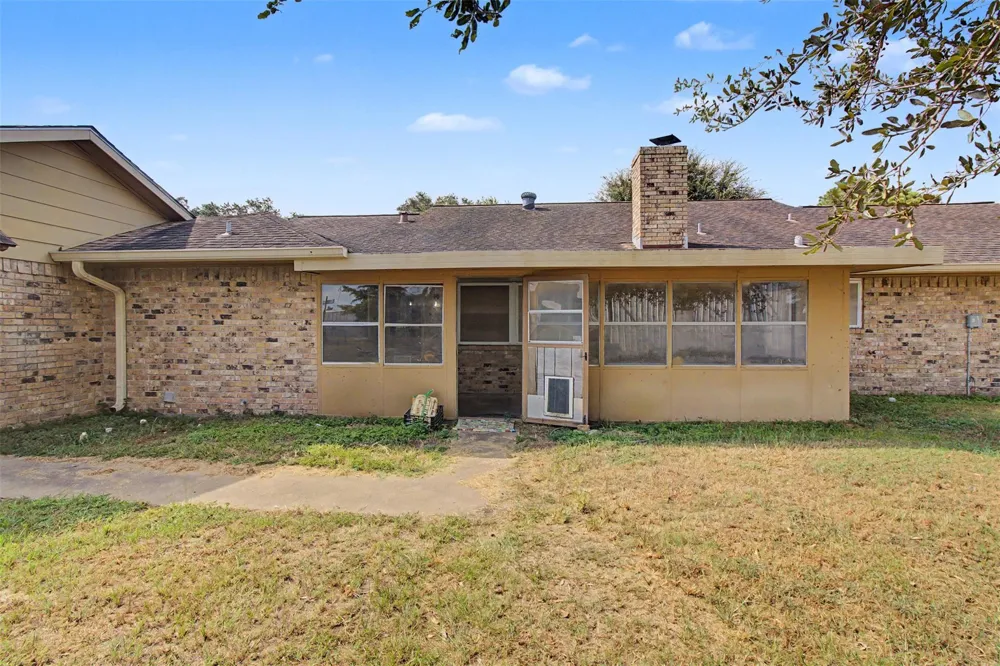 32114 Robin Lane Waller, TX 77484