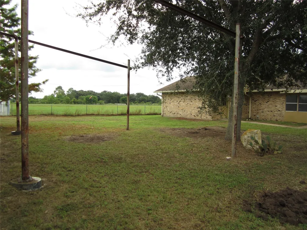 32114 Robin Lane Waller, TX 77484