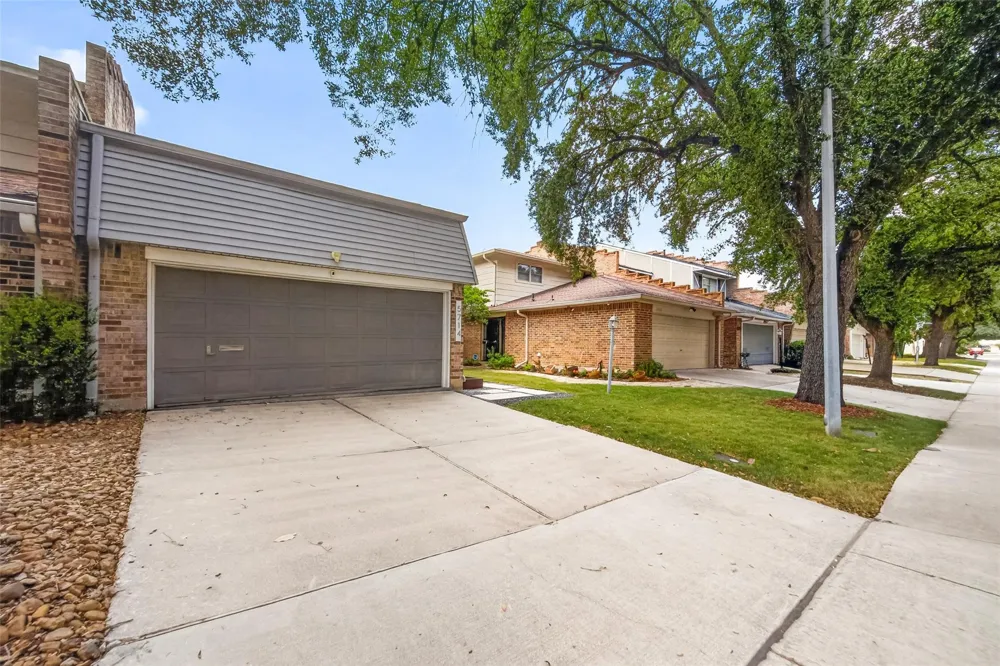 5714 Innsbruck Street Bellaire, TX 77401