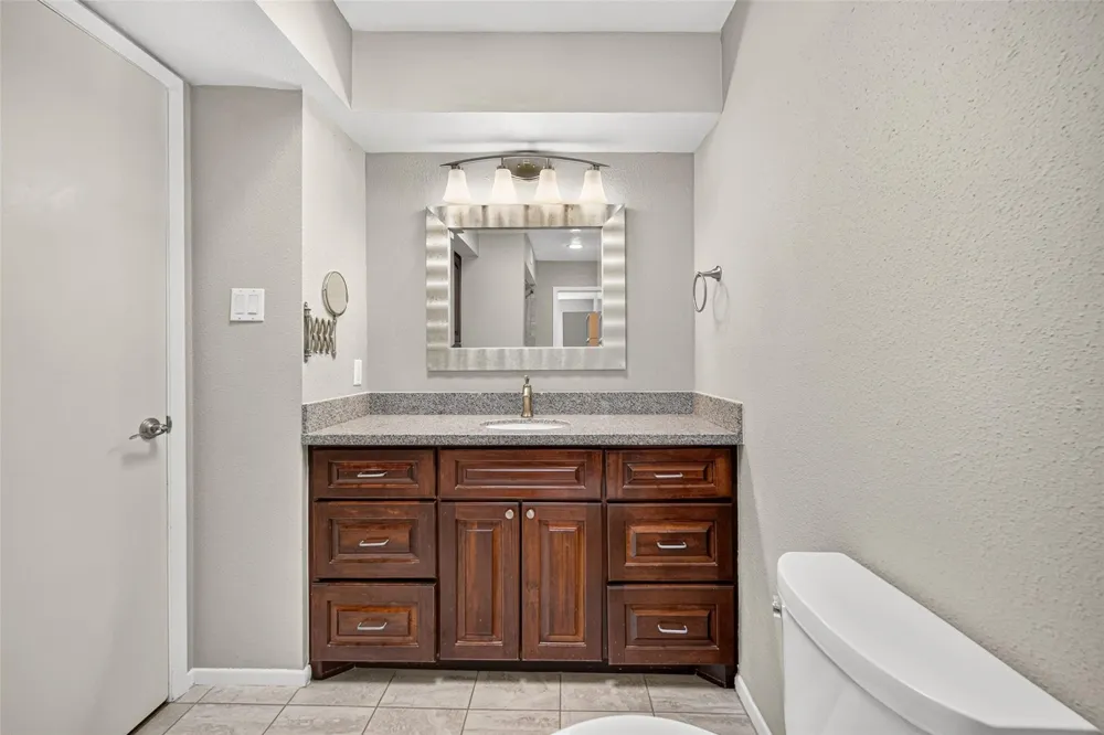 5714 Innsbruck Street Bellaire, TX 77401