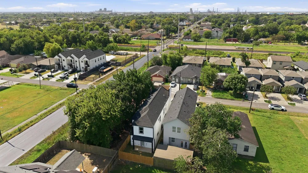 9735 Pelsey Street Houston, TX 77029