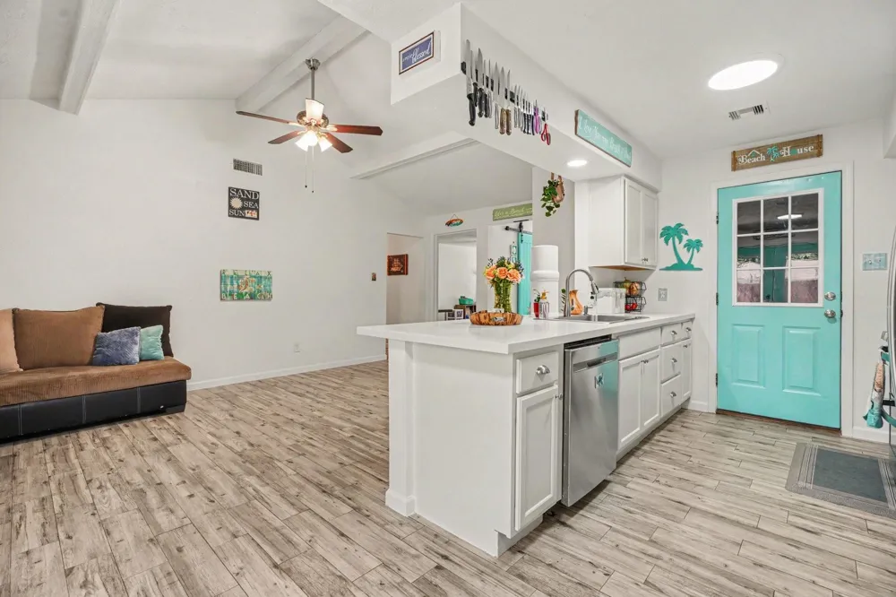 5003 Meadow Lark Lane Dickinson, TX 77539