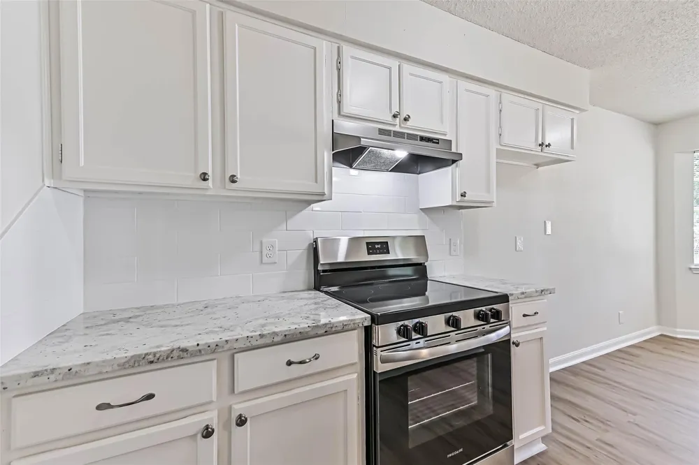 117 Dallas Street Angleton, TX 77515