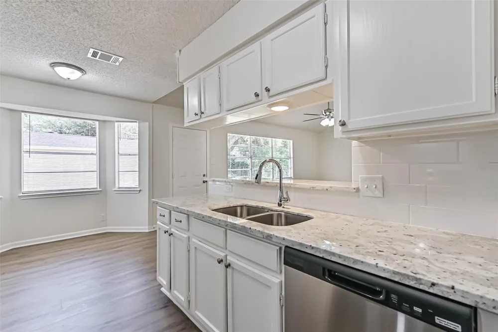 117 Dallas Street Angleton, TX 77515