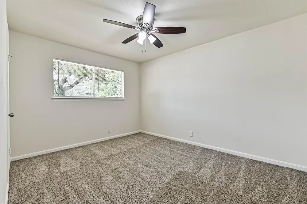 117 Dallas Street Angleton, TX 77515
