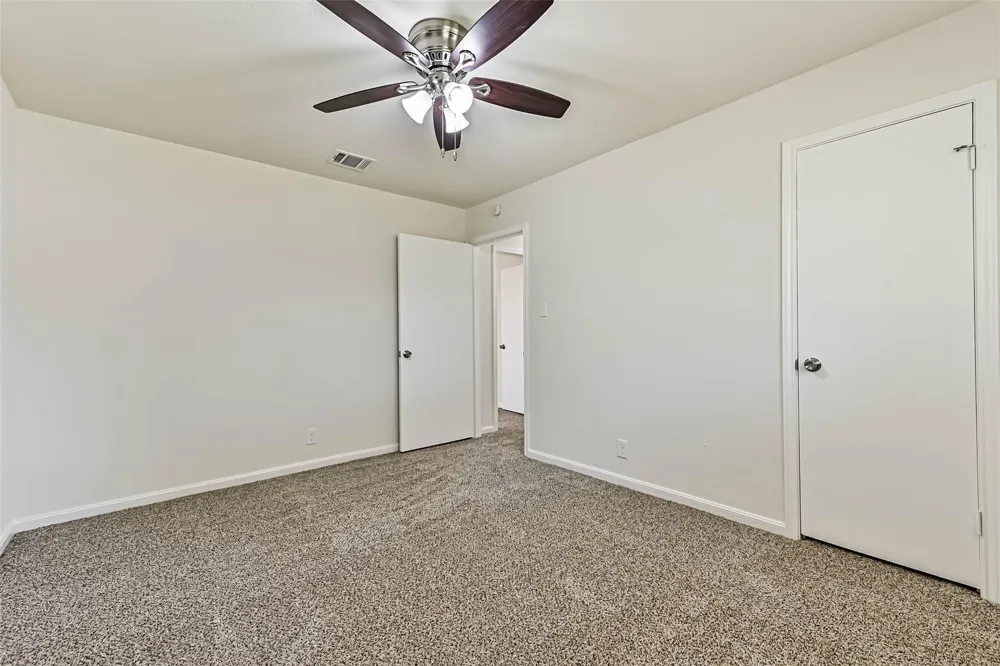 117 Dallas Street Angleton, TX 77515