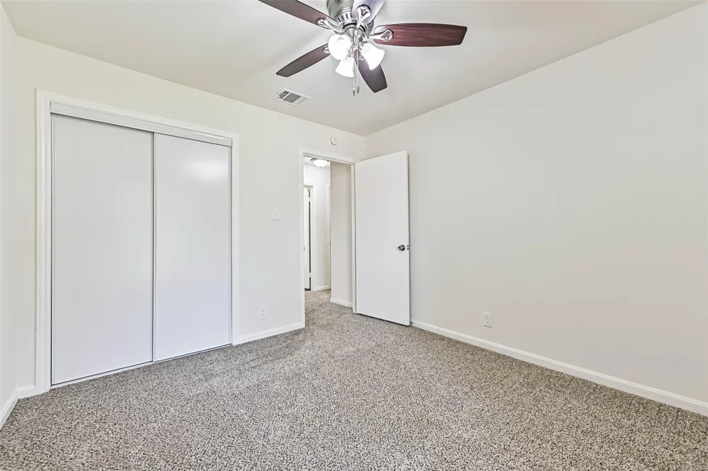 117 Dallas Street Angleton, TX 77515