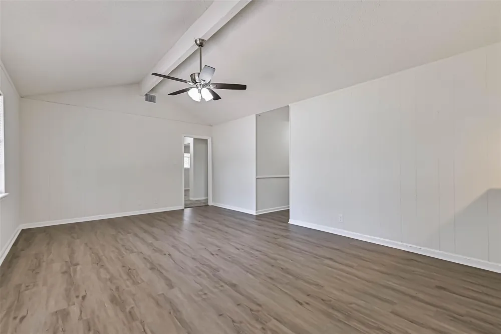117 Dallas Street Angleton, TX 77515