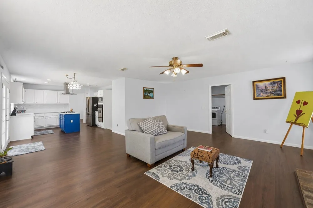42 Fire Flicker Place The Woodlands, TX 77381