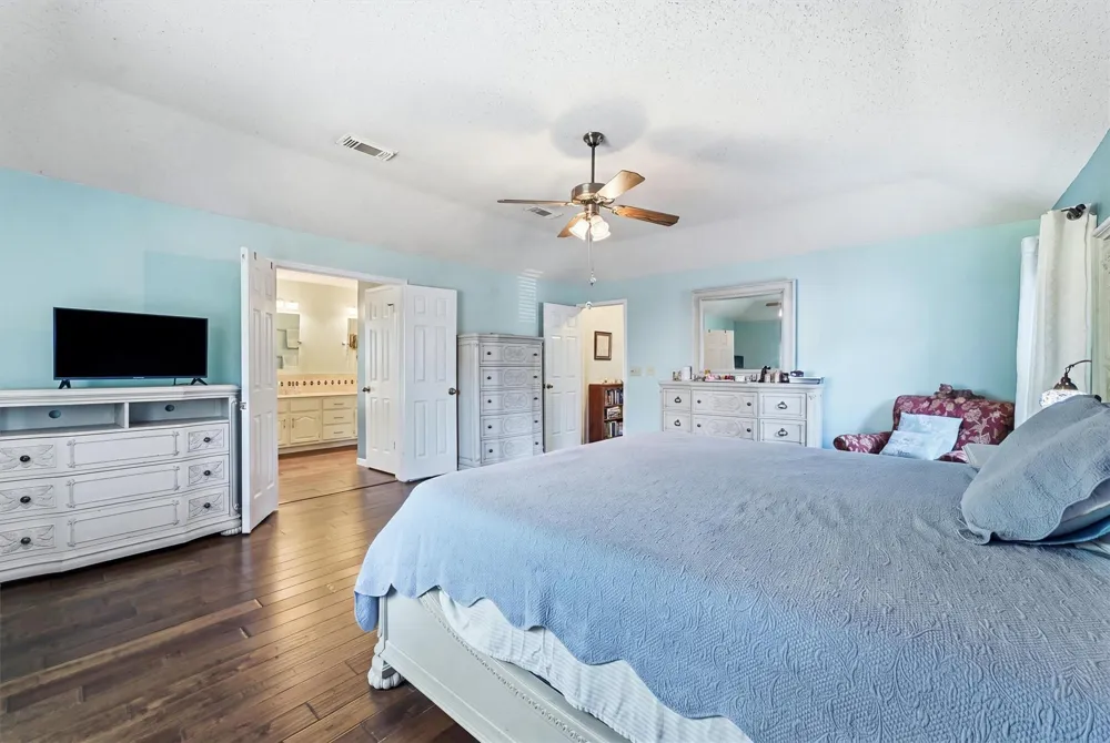 42 Fire Flicker Place The Woodlands, TX 77381