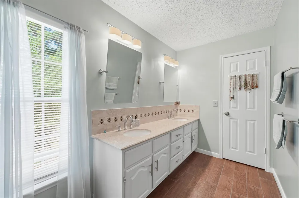 42 Fire Flicker Place The Woodlands, TX 77381