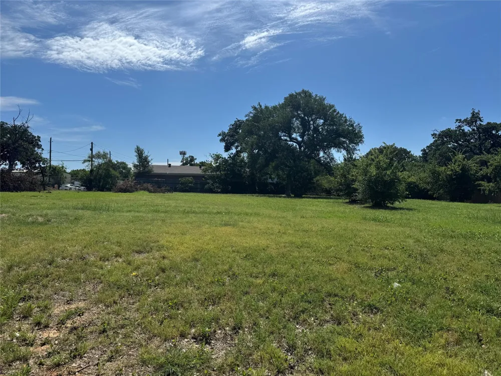5900 Dallas Avenue Fort Worth, TX 76112