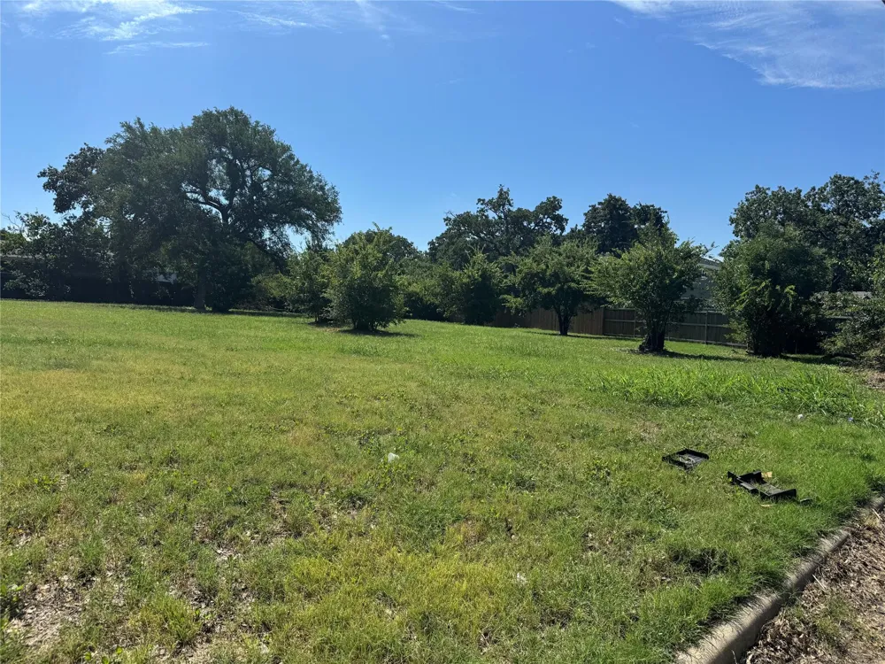 5900 Dallas Avenue Fort Worth, TX 76112