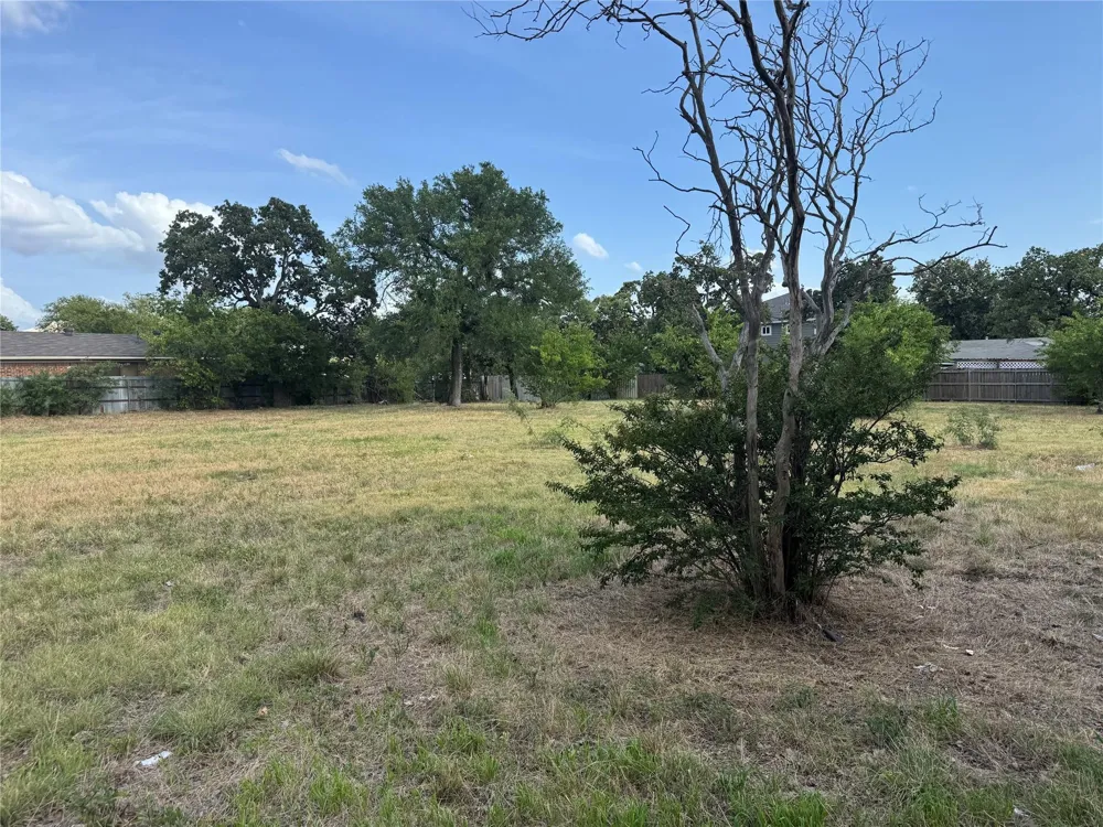 5900 Dallas Avenue Fort Worth, TX 76112