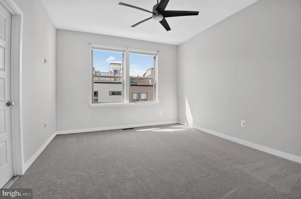 5138 LONGSTONE WAY North Bethesda, MD 20852