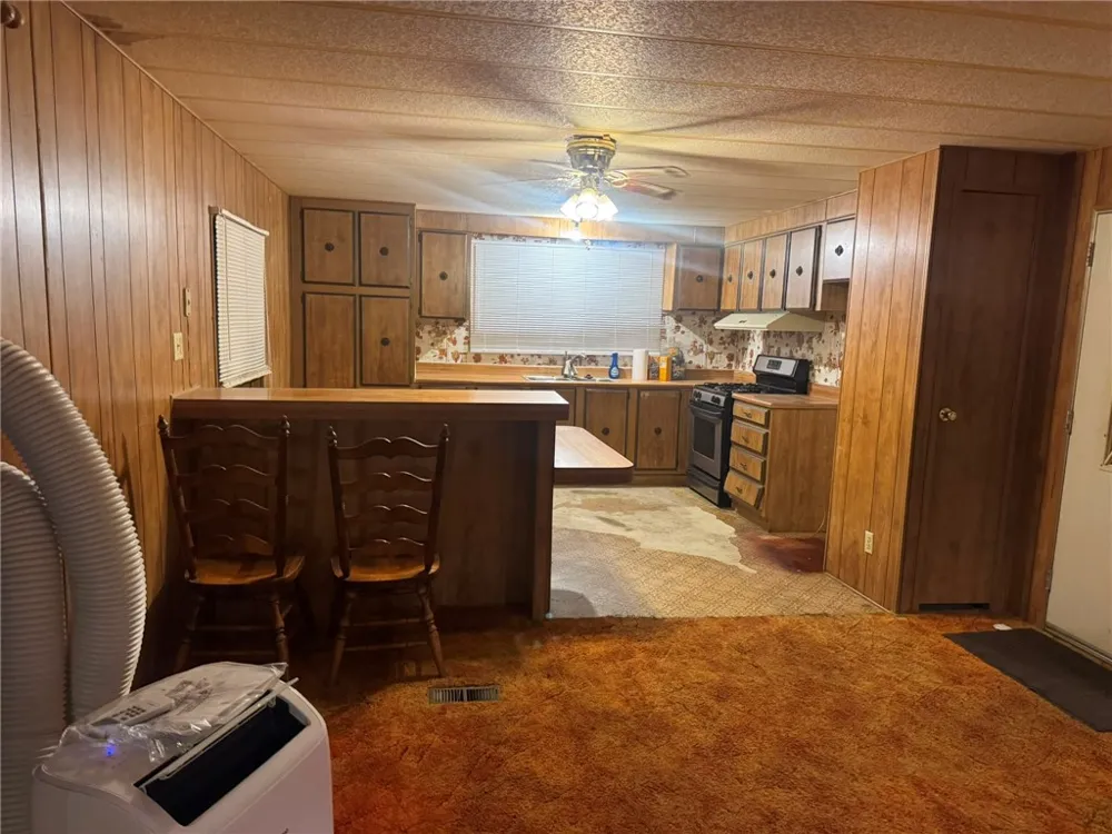 123 10th #24 Taft, CA 93268