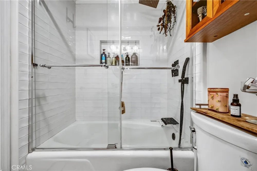 215 Kenwood Glendale, CA 91206