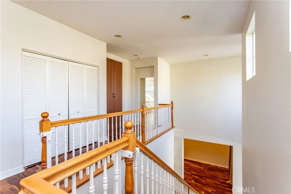 25 Rinehart Road Ladera Ranch, CA 92694