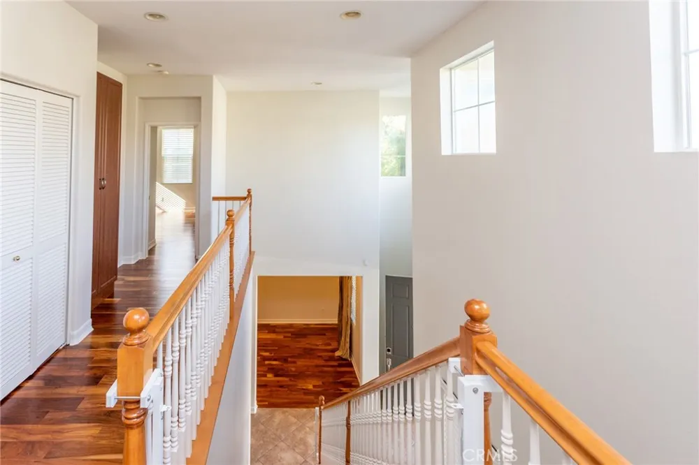 25 Rinehart Road Ladera Ranch, CA 92694