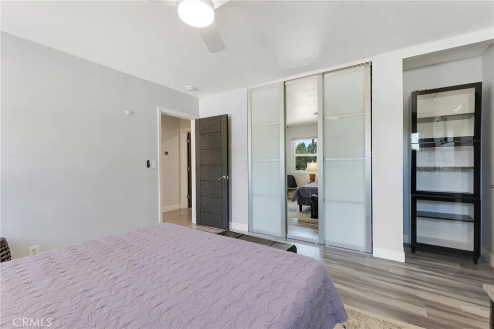 23051 Burbank Boulevard Woodland Hills, CA 91367