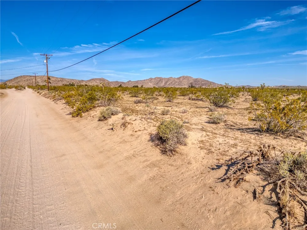 62725 2 Mile Road Joshua Tree, CA 92252