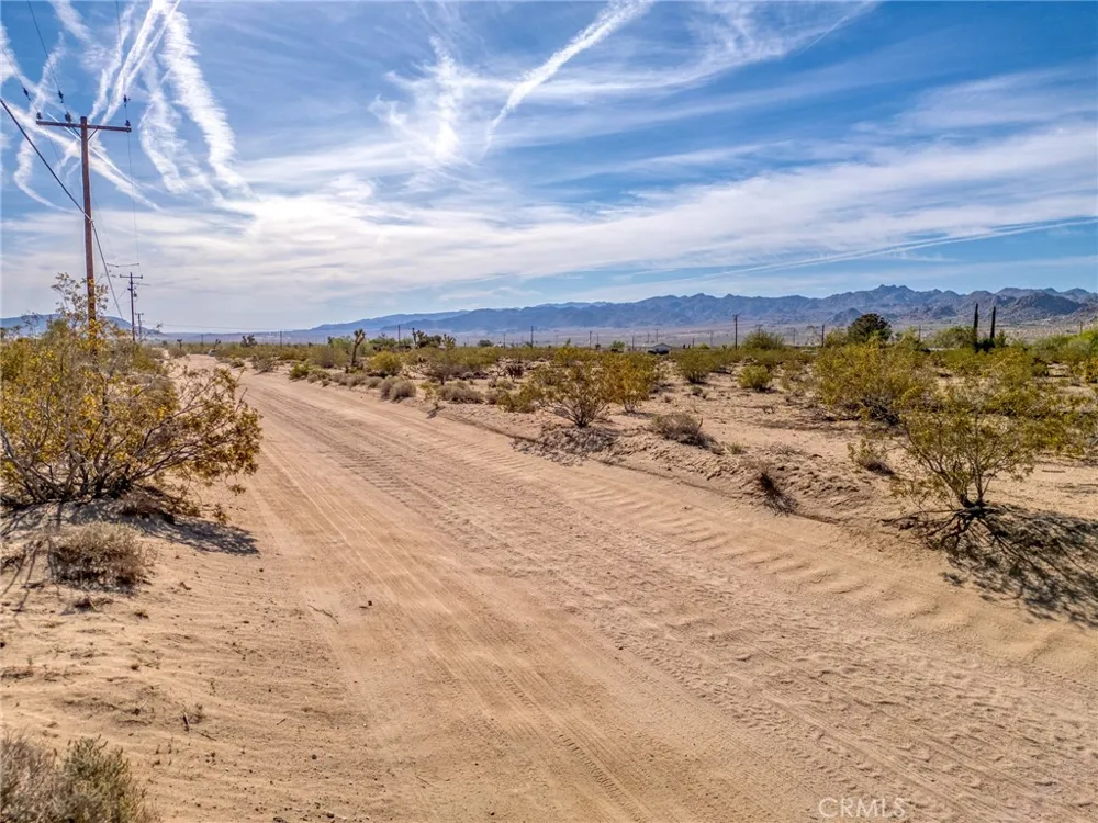 62725 2 Mile Road Joshua Tree, CA 92252