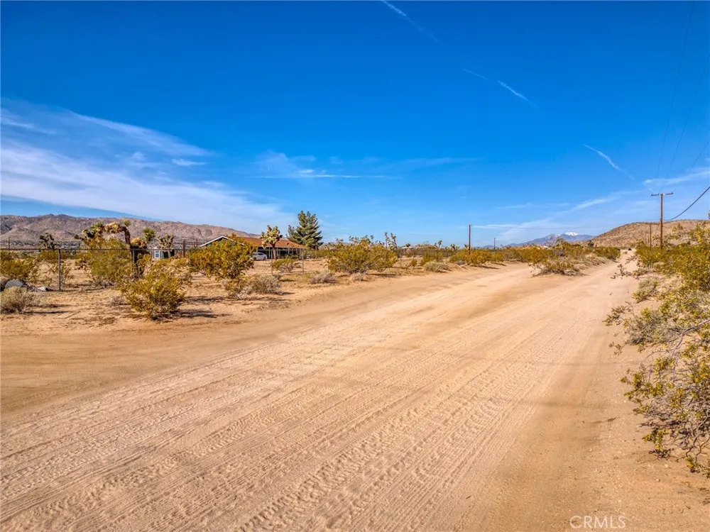 62725 2 Mile Road Joshua Tree, CA 92252