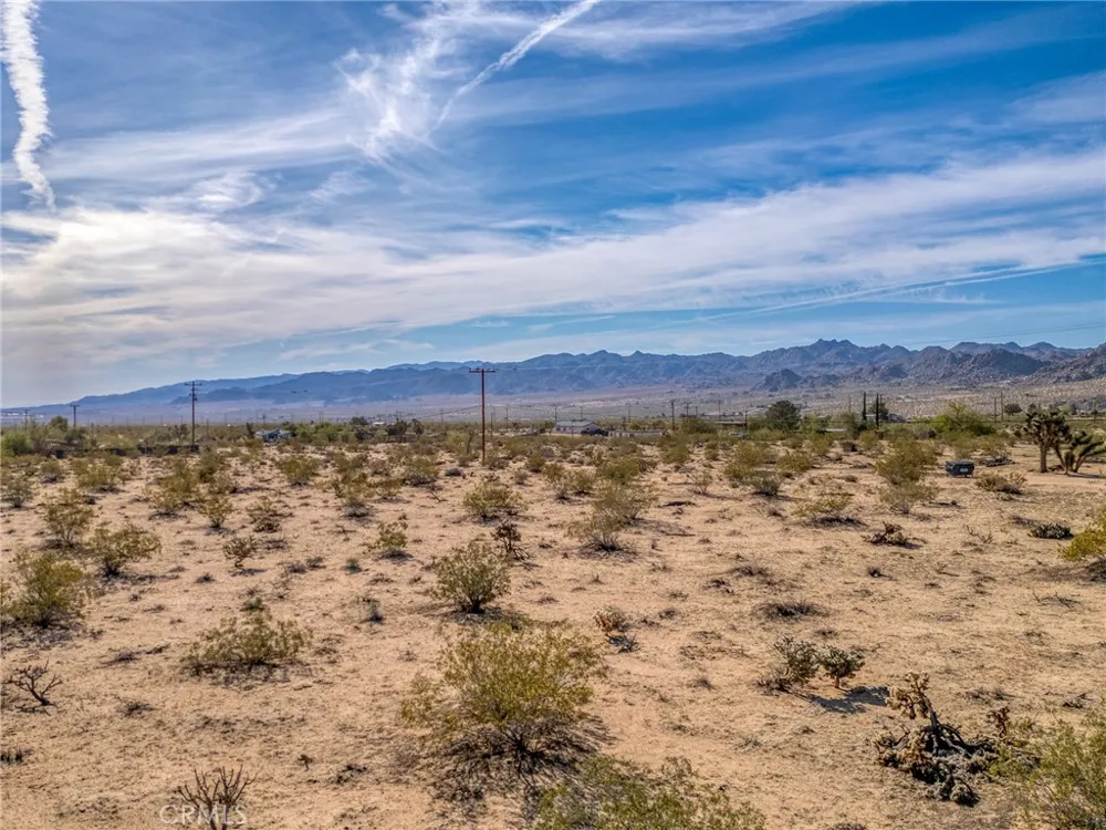 62725 2 Mile Road Joshua Tree, CA 92252