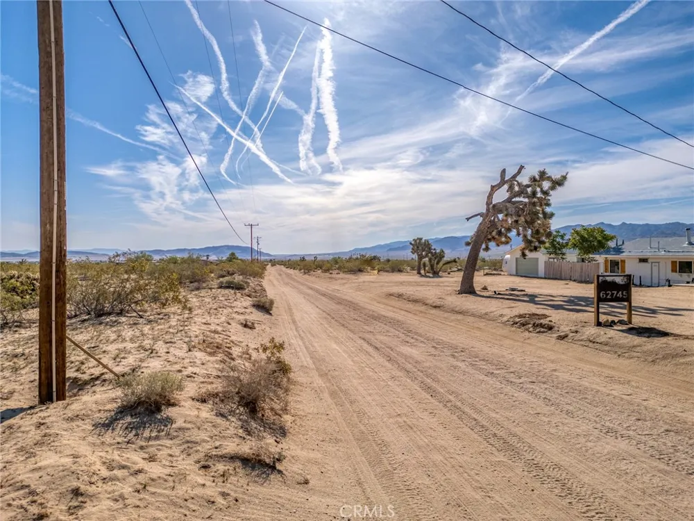 62725 2 Mile Road Joshua Tree, CA 92252