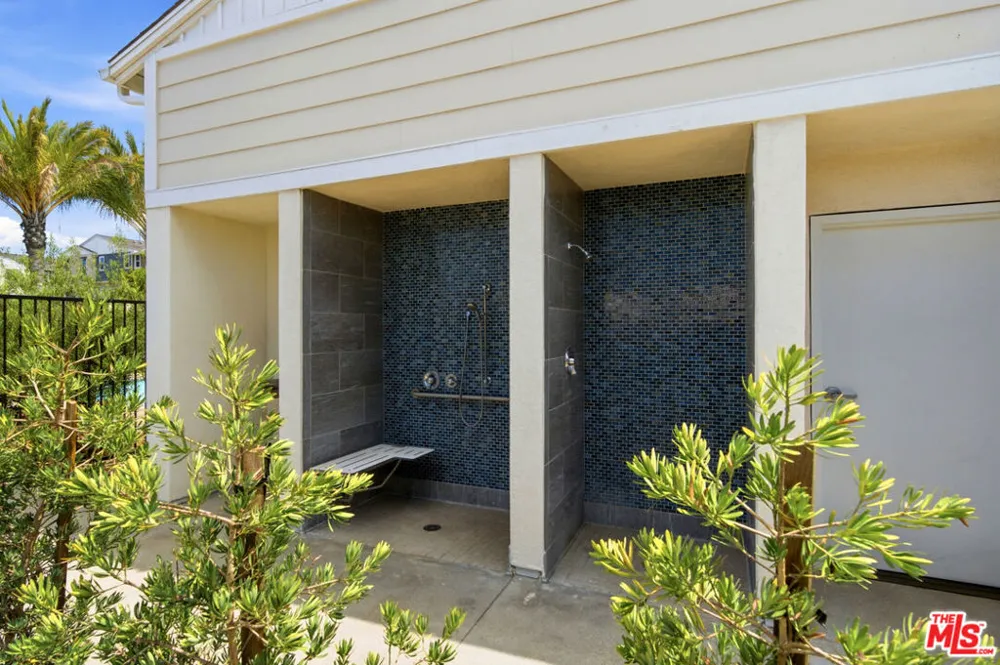 1426 Reliance Carson, CA 90746