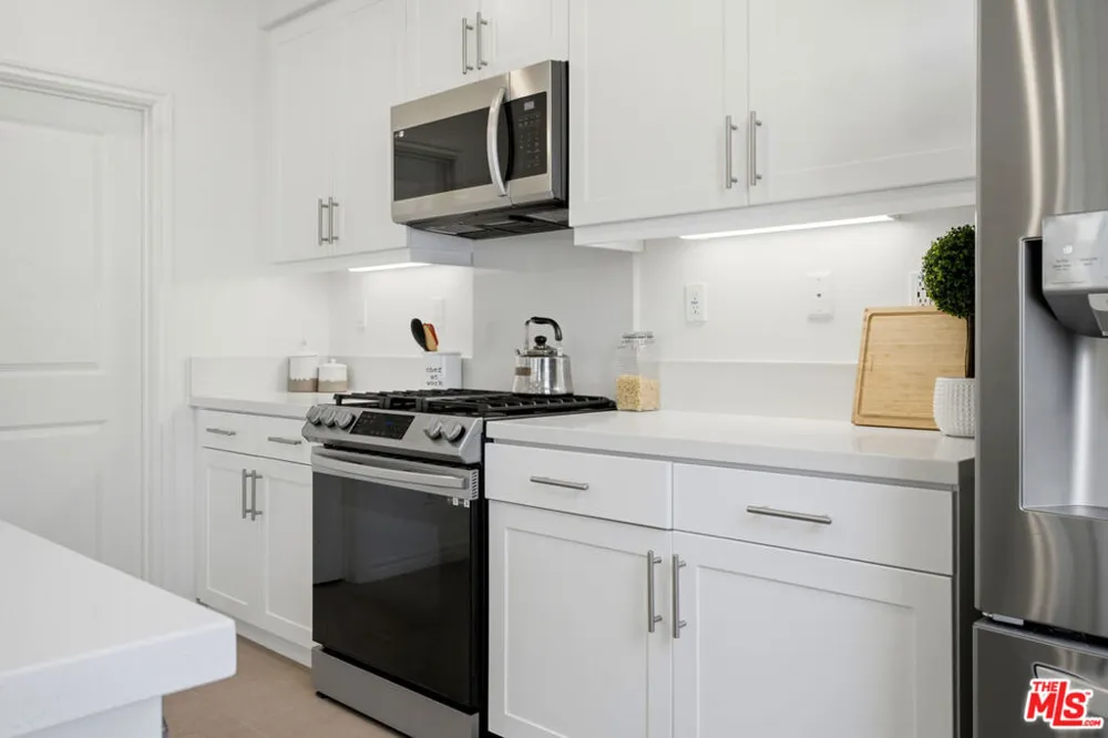 1426 Reliance Carson, CA 90746