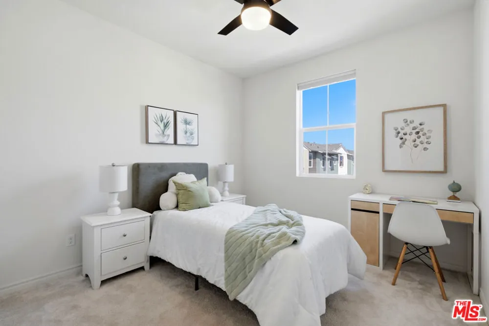 1426 Reliance Carson, CA 90746