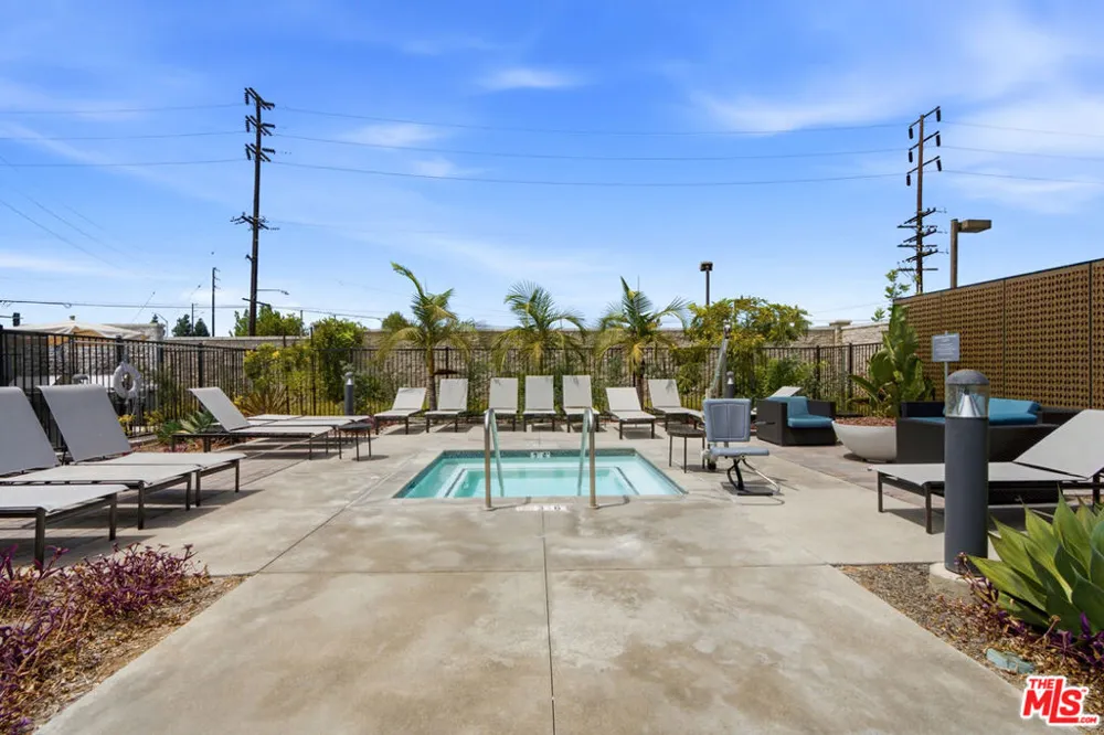 1426 Reliance Carson, CA 90746