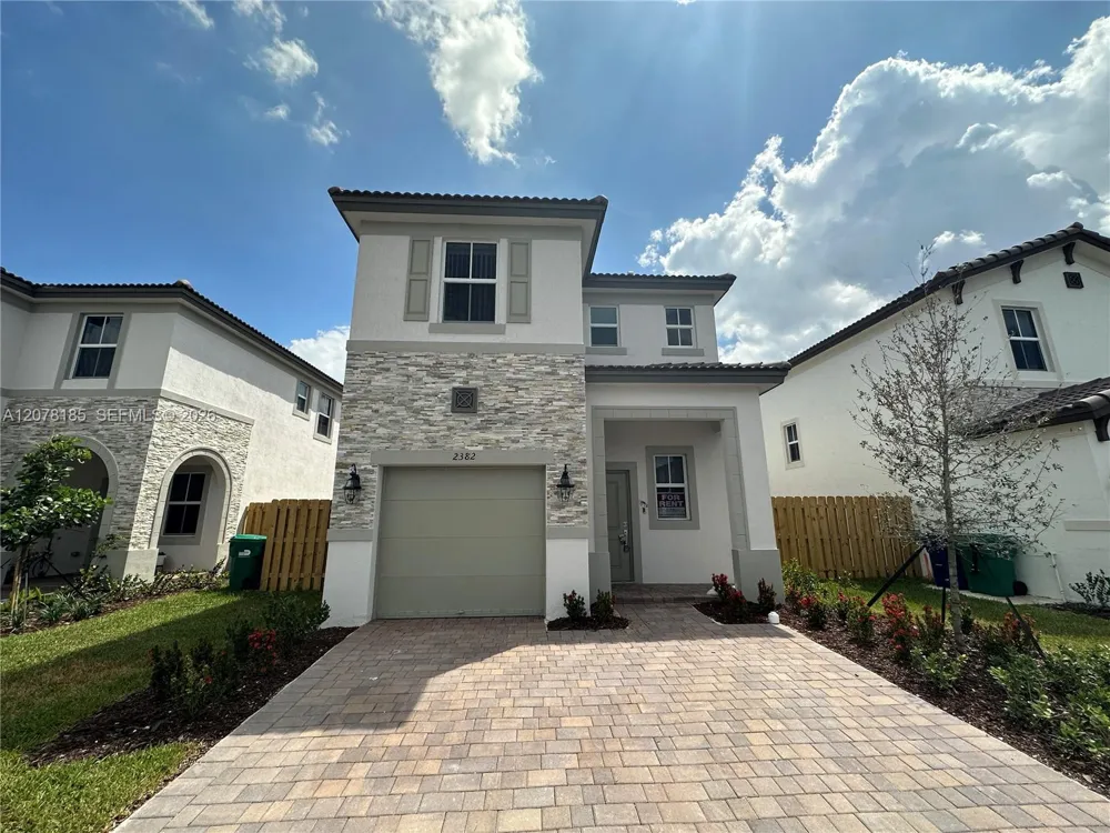 2382 NW 131st Cir Miami, FL 33167