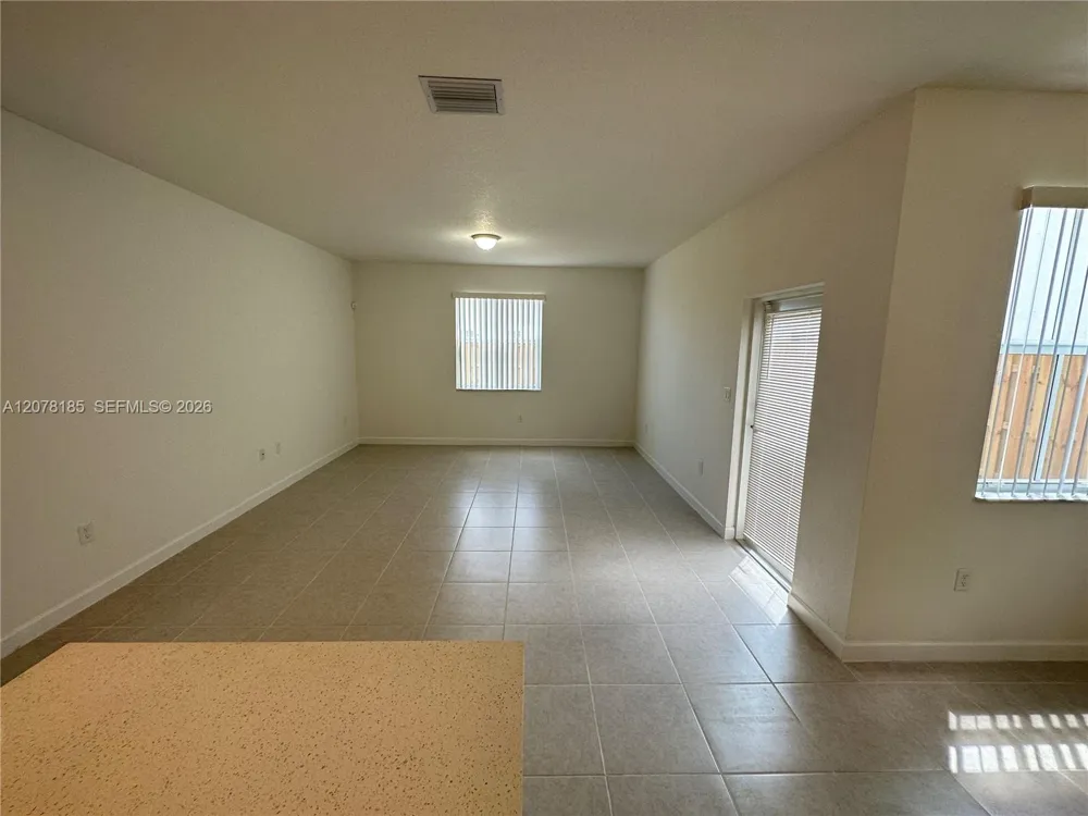2382 NW 131st Cir Miami, FL 33167