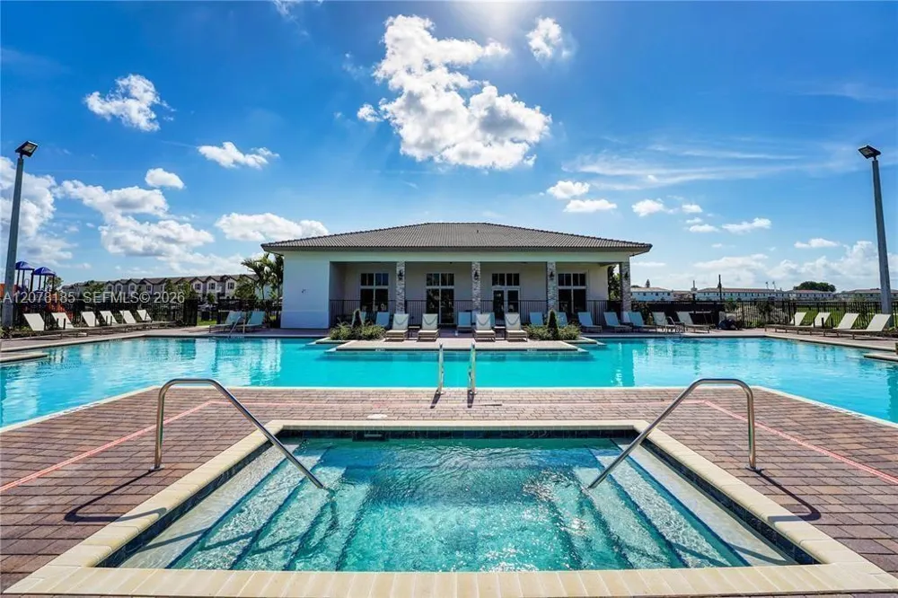 2382 NW 131st Cir Miami, FL 33167