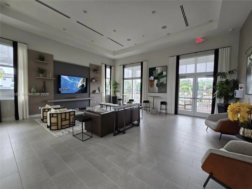 2382 NW 131st Cir Miami, FL 33167