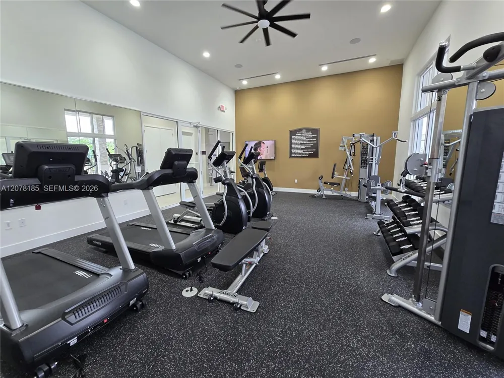 2382 NW 131st Cir Miami, FL 33167