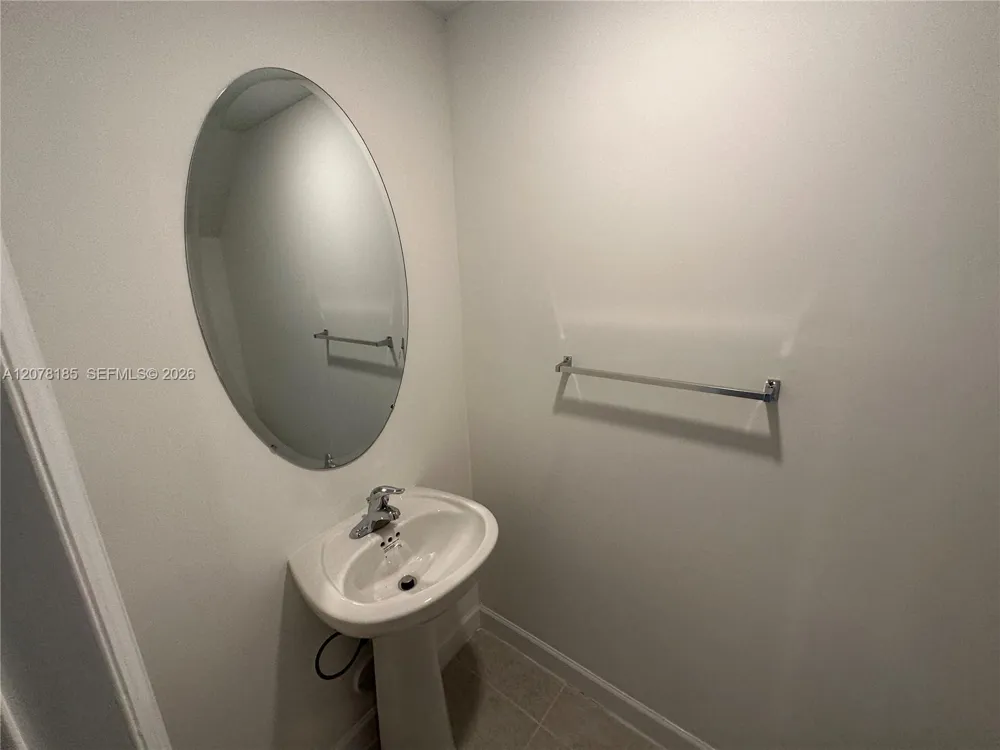 2382 NW 131st Cir Miami, FL 33167
