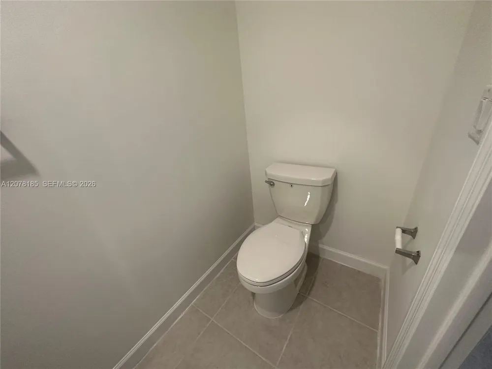 2382 NW 131st Cir Miami, FL 33167