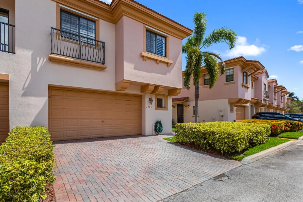 4783 PRESERVE STREET Coconut Creek, FL 33073