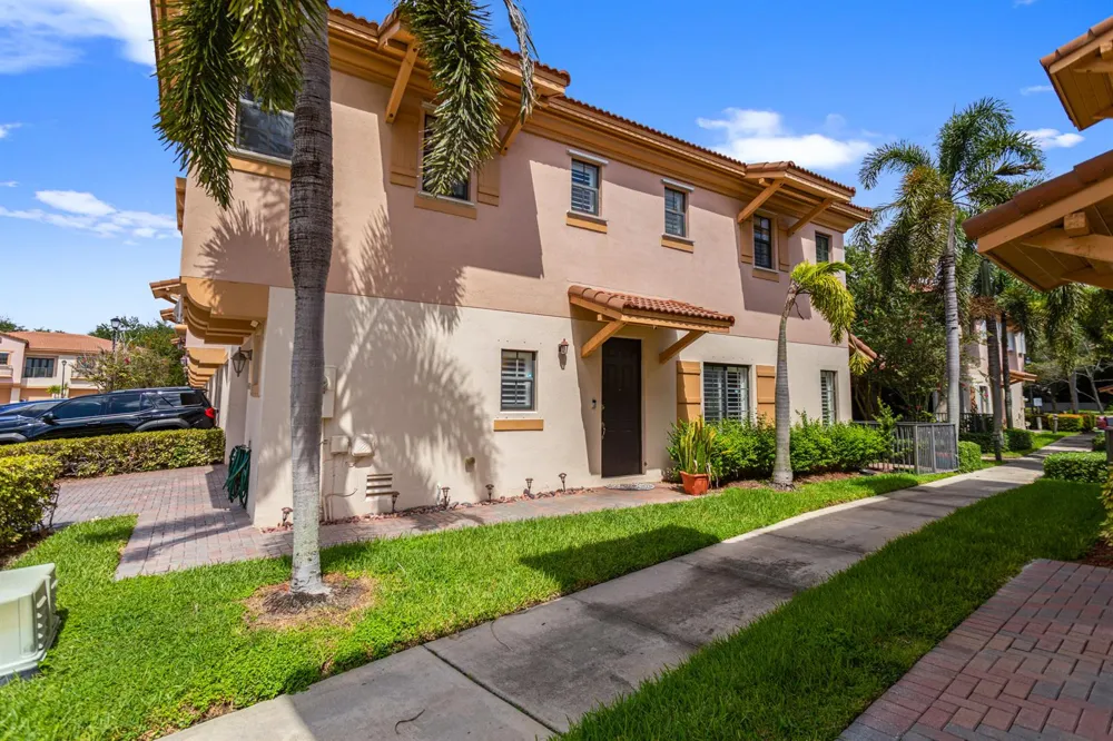 4783 PRESERVE STREET Coconut Creek, FL 33073