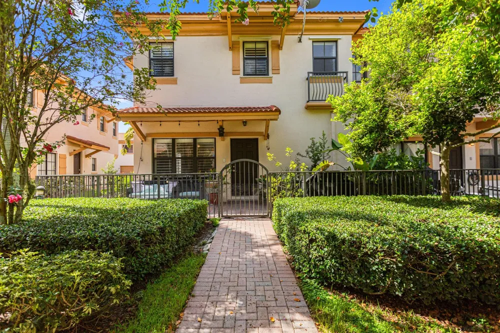 4783 PRESERVE STREET Coconut Creek, FL 33073