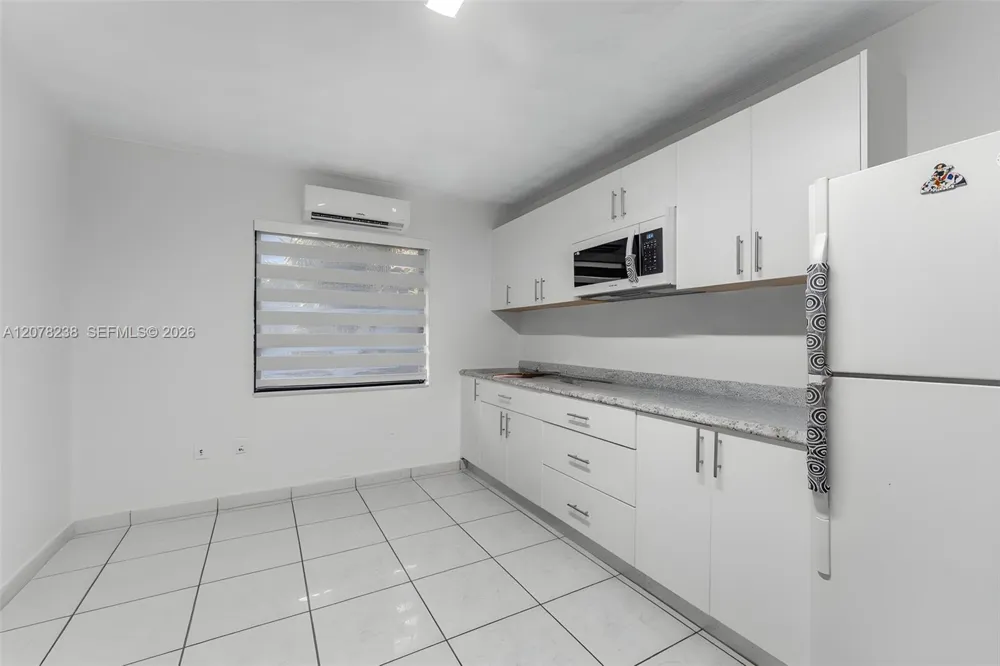 325 SW 122nd Ave Miami, FL 33184
