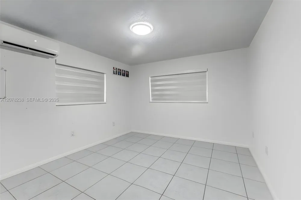 325 SW 122nd Ave Miami, FL 33184